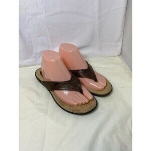 BOC Born Concept Sandals Womens 8 M Flip Flop Brown Faux Leather Toe Post Z10757